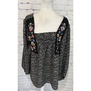 NWT ODDY embroidered Floral top tunic blouse Top Bohemian Flowy Style size Large